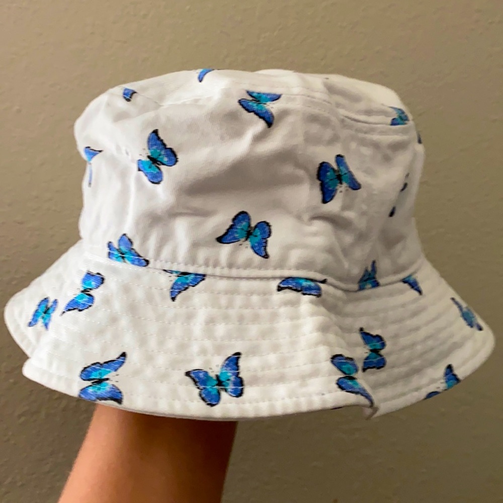 Butterfly bucket hat